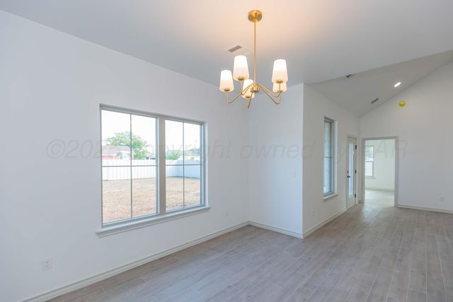 3811 NE 10TH Avenue, Amarillo, TX 79107