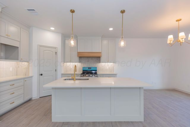 3811 NE 10TH Avenue, Amarillo, TX 79107