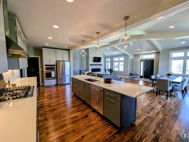 9005 W Dragonfly Dr Dr Drive, Sioux Falls, SD 57107