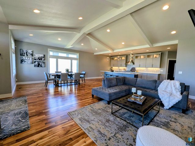 9005 W Dragonfly Dr Dr Drive, Sioux Falls, SD 57107