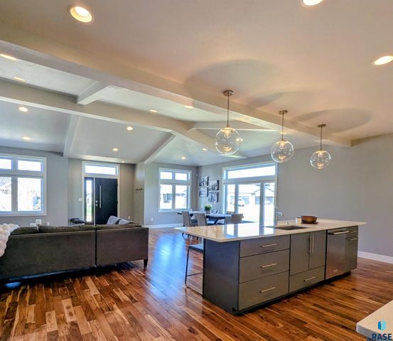 9005 W Dragonfly Dr Dr Drive, Sioux Falls, SD 57107