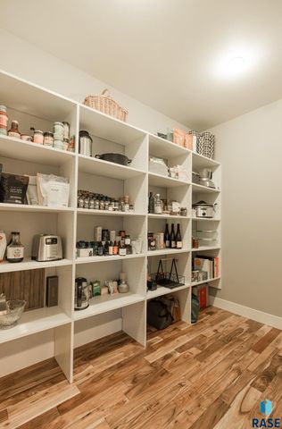 9005 W Dragonfly Dr Dr Drive, Sioux Falls, SD 57107