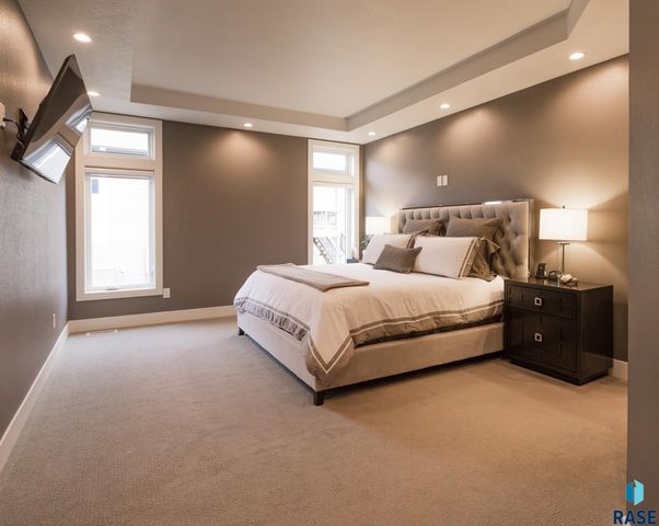 9005 W Dragonfly Dr Dr Drive, Sioux Falls, SD 57107