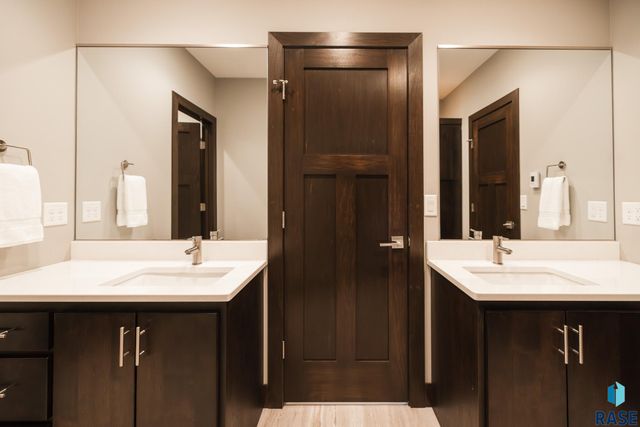9005 W Dragonfly Dr Dr Drive, Sioux Falls, SD 57107