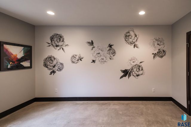 9005 W Dragonfly Dr Dr Drive, Sioux Falls, SD 57107