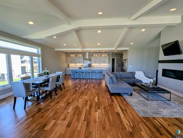 9005 W Dragonfly Dr Dr Drive, Sioux Falls, SD 57107