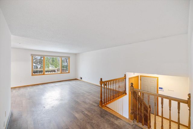 2480 Shryer Avenue E, North Saint Paul, MN 55109