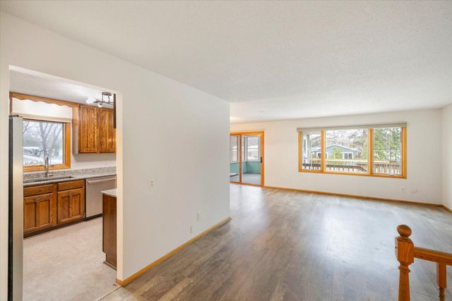 2480 Shryer Avenue E, North Saint Paul, MN 55109