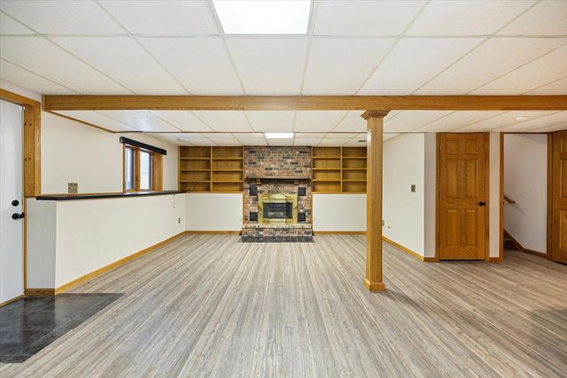 2480 Shryer Avenue E, North Saint Paul, MN 55109