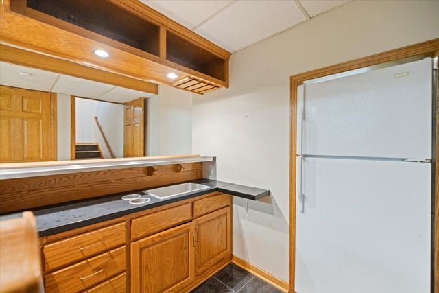 2480 Shryer Avenue E, North Saint Paul, MN 55109