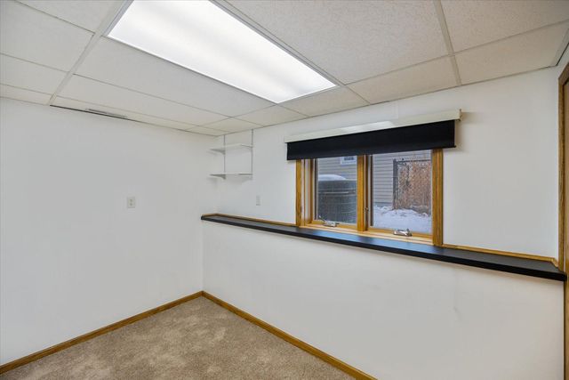 2480 Shryer Avenue E, North Saint Paul, MN 55109