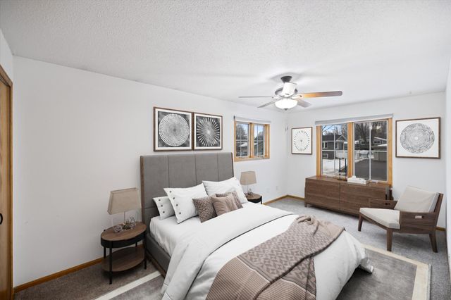 2480 Shryer Avenue E, North Saint Paul, MN 55109