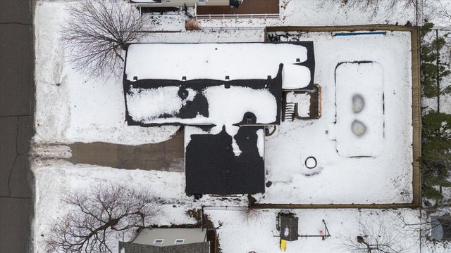 2480 Shryer Avenue E, North Saint Paul, MN 55109