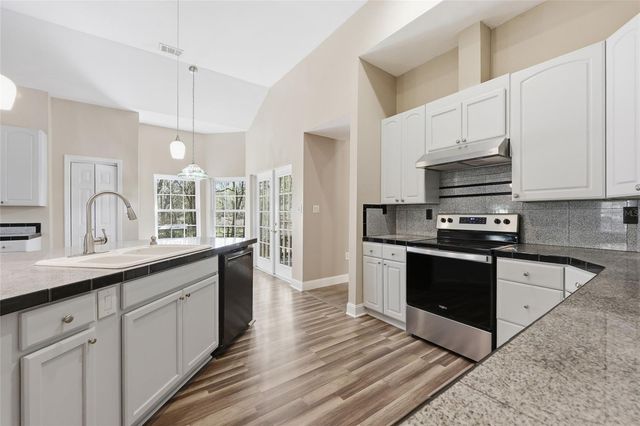 19513 NW 240TH LANE, High Springs, FL 32643