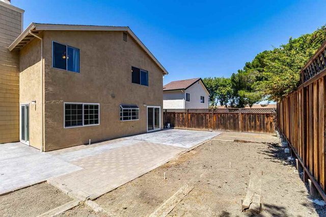 2709 Clover Ct, Antioch, CA 94531