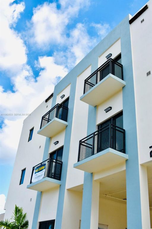 29 Palmetto Drive 7, Miami Springs, FL 33166