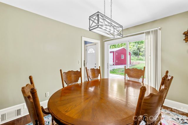408 Woodsway Drive, Lexington, NC 27292