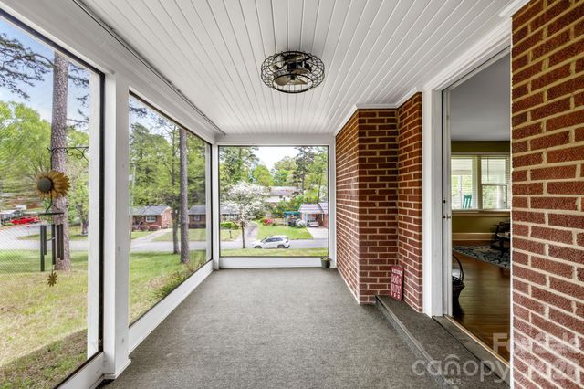 408 Woodsway Drive, Lexington, NC 27292