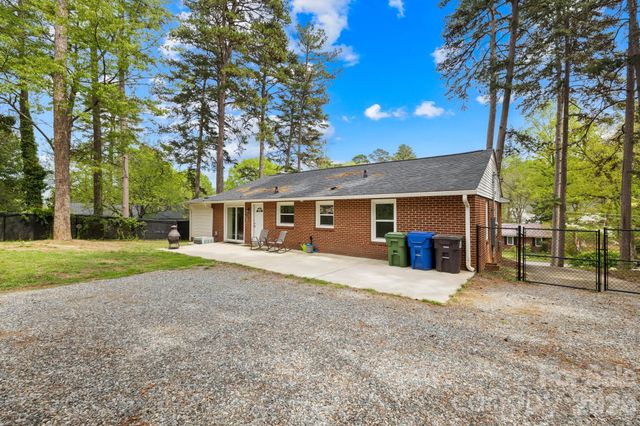 408 Woodsway Drive, Lexington, NC 27292