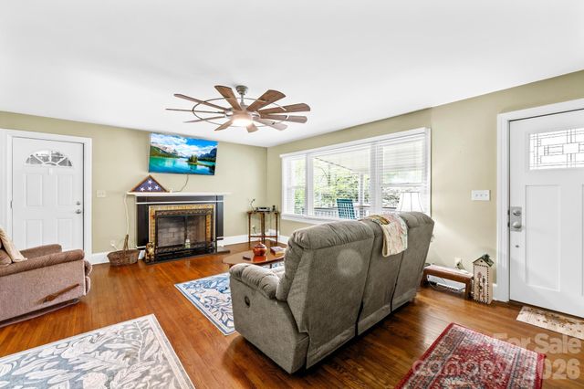 408 Woodsway Drive, Lexington, NC 27292