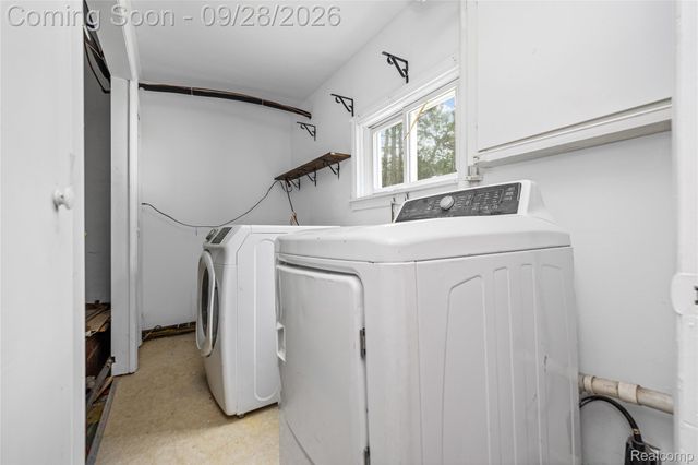 8285 Pilgrim, Washington Township, MI 48094