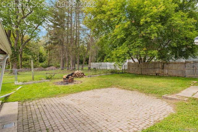 8285 Pilgrim, Washington Township, MI 48094