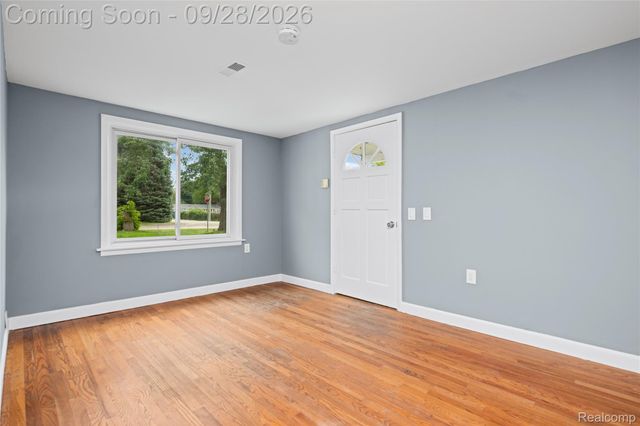8285 Pilgrim, Washington Township, MI 48094