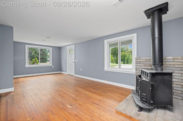 8285 Pilgrim, Washington Township, MI 48094
