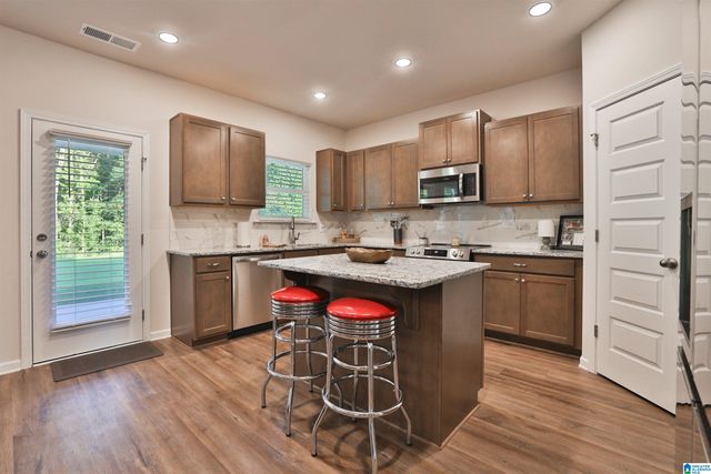 560 RIDGE CIRCLE, Odenville, AL 35120
