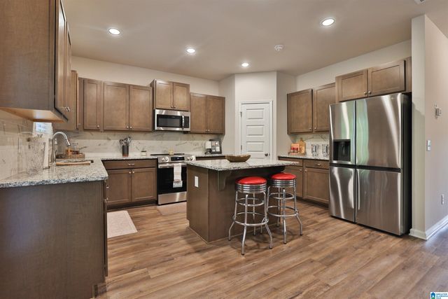 560 RIDGE CIRCLE, Odenville, AL 35120