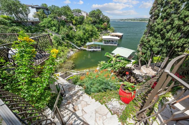107 Edgewater CV, Lakeway, TX 78734