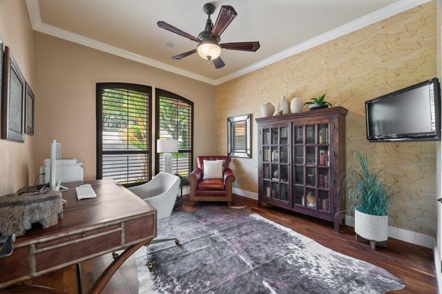 107 Edgewater CV, Lakeway, TX 78734