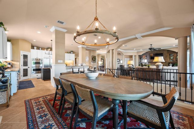 107 Edgewater CV, Lakeway, TX 78734