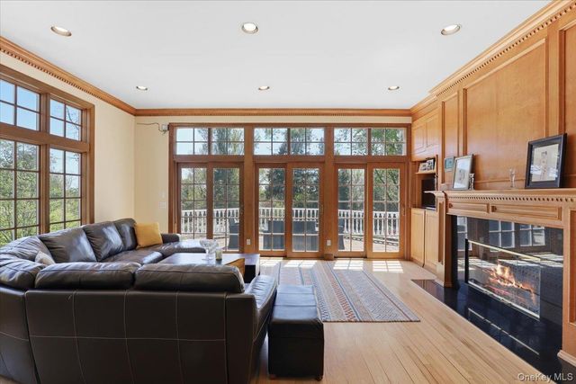 3 Israel Townsend Hill, Armonk, NY 10504
