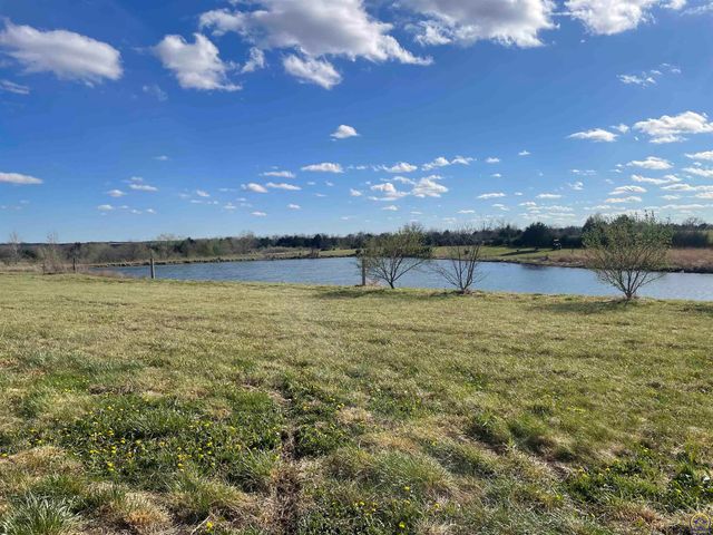 1325 SE 85th St, Wakarusa, KS 66546