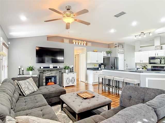 1935 E ANCHOR DRIVE, Deltona, FL 32725