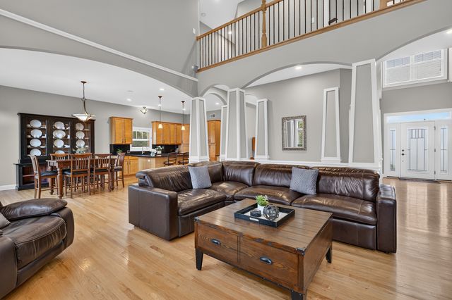 5516 Jennifer Court, Yorkville, IL 60560