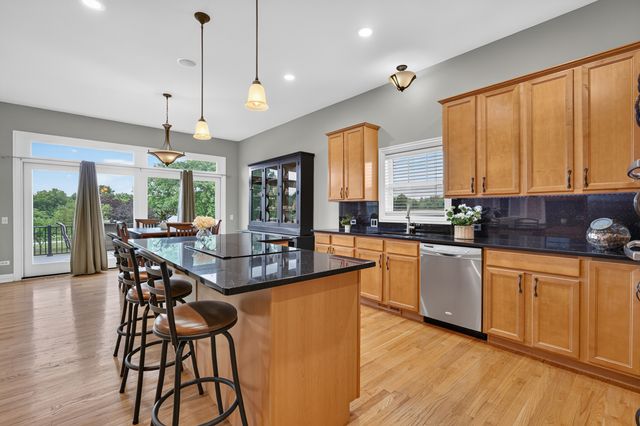 5516 Jennifer Court, Yorkville, IL 60560