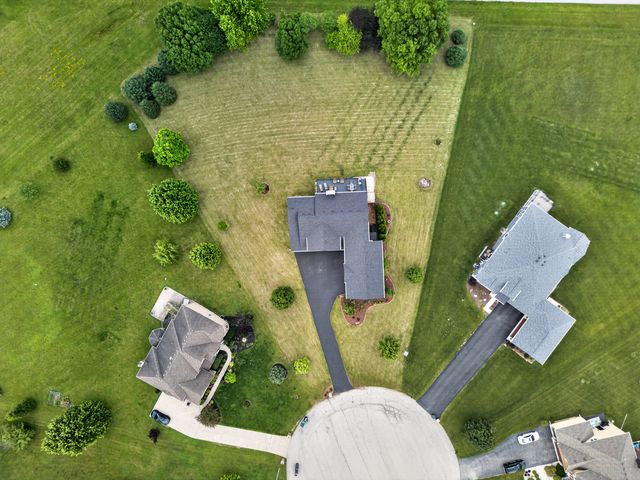 5516 Jennifer Court, Yorkville, IL 60560