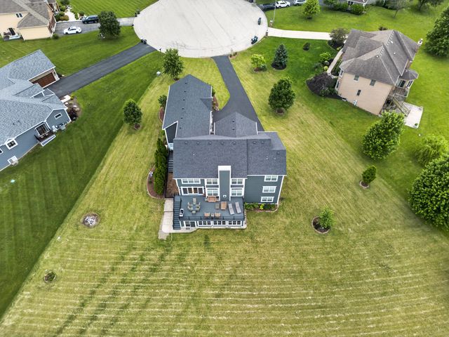 5516 Jennifer Court, Yorkville, IL 60560