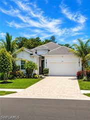 13585 Blue Bay CIR, Fort Myers, FL 33913