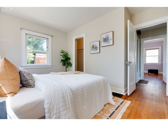 405 Se 85TH Ave, Portland, OR 97216