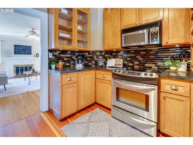 405 Se 85TH Ave, Portland, OR 97216