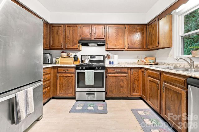473 King William Road, Hendersonville, NC 28739