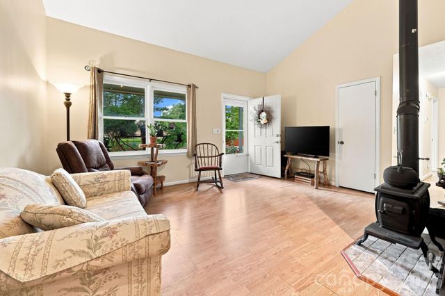 473 King William Road, Hendersonville, NC 28739