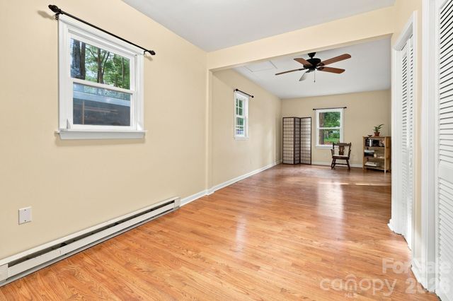 473 King William Road, Hendersonville, NC 28739