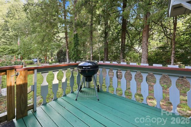 473 King William Road, Hendersonville, NC 28739