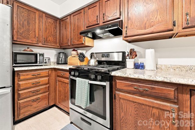 473 King William Road, Hendersonville, NC 28739