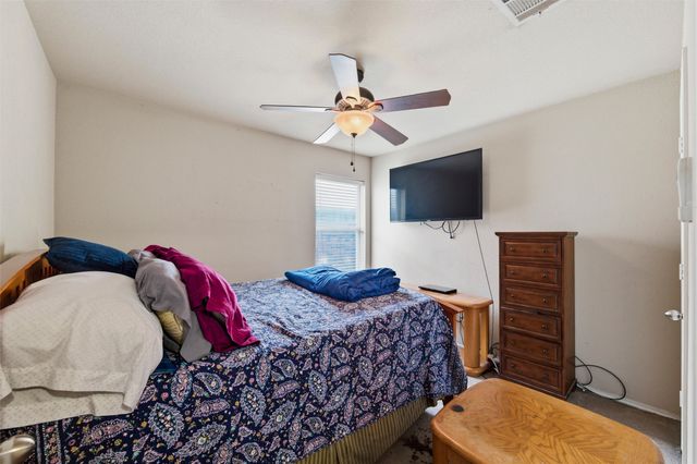 612 Owen Trail, Grand Prairie, TX 75051