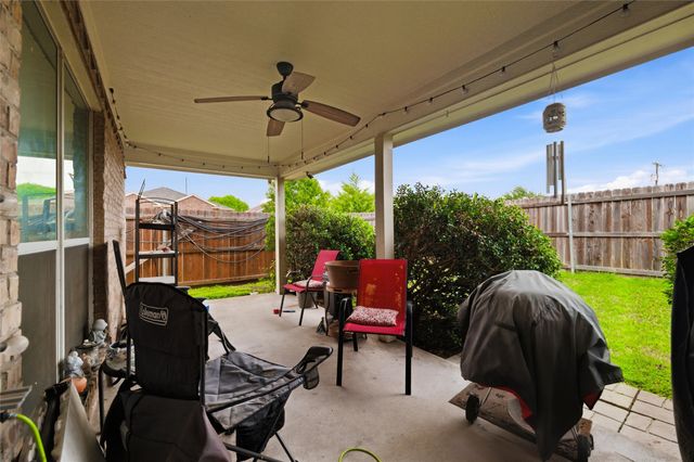 612 Owen Trail, Grand Prairie, TX 75051